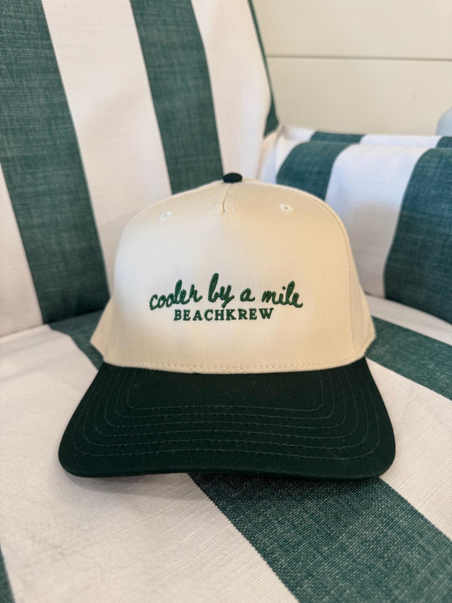 COOLER BY A MILE SIGNATURE HAT - NATURAL / GREEN