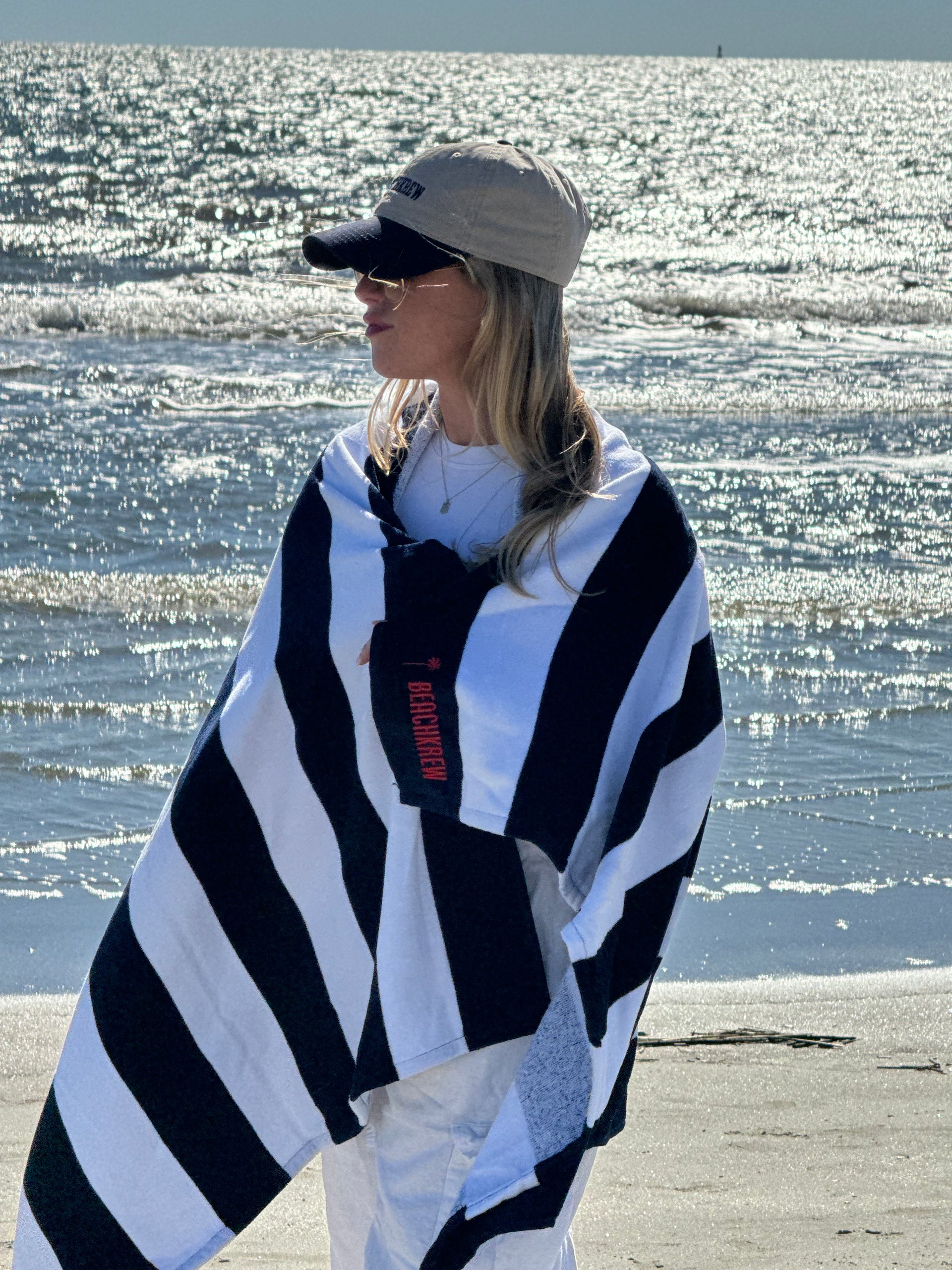 BEACHKREW BEACH TOWEL - NAVY STRIPED