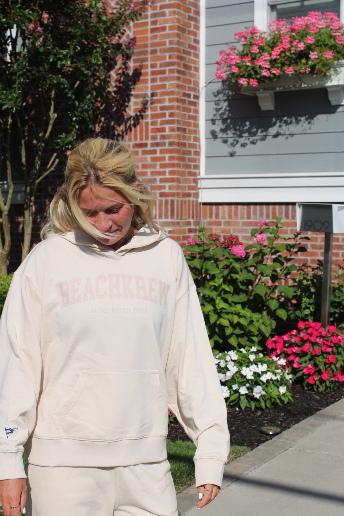 VARSITY BURGEE TERRY HOODIE - BLUFF