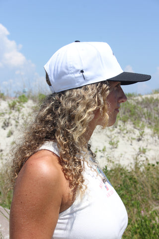 SURF CLUB SIGNATURE HAT - WHITE / BLACK