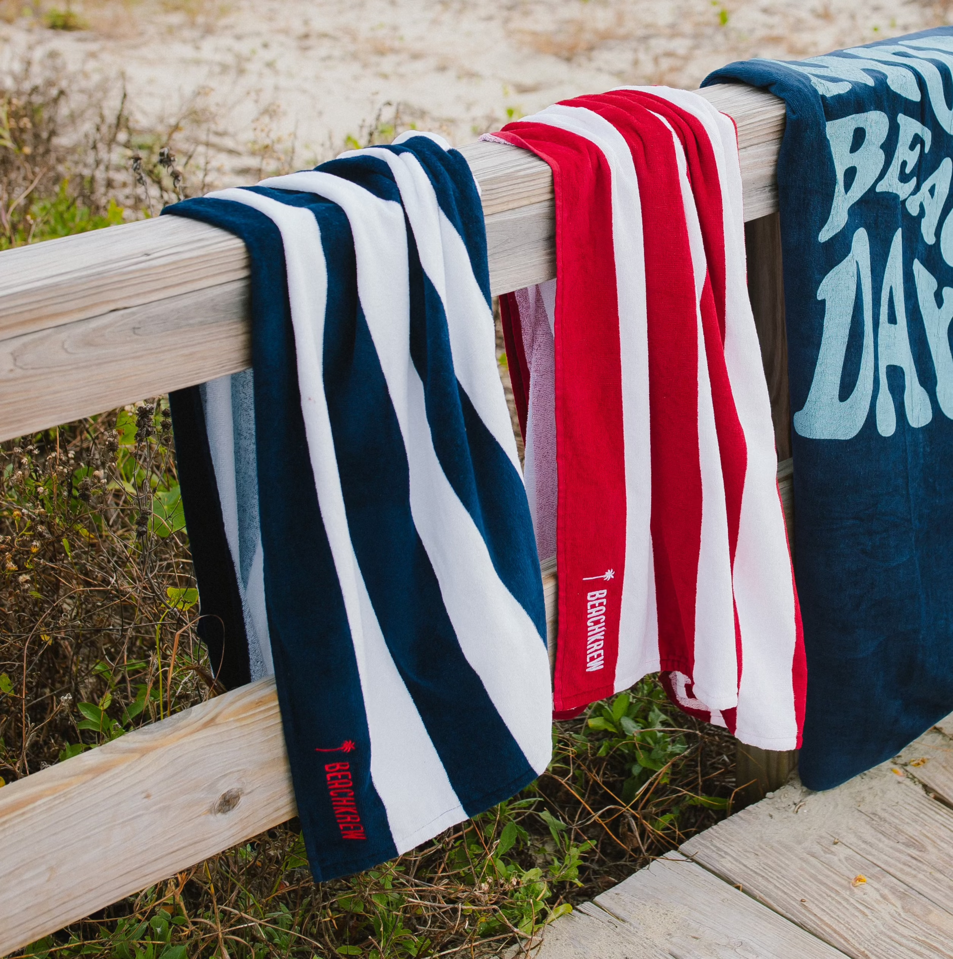 BEACHKREW BEACH TOWEL - NAVY STRIPED