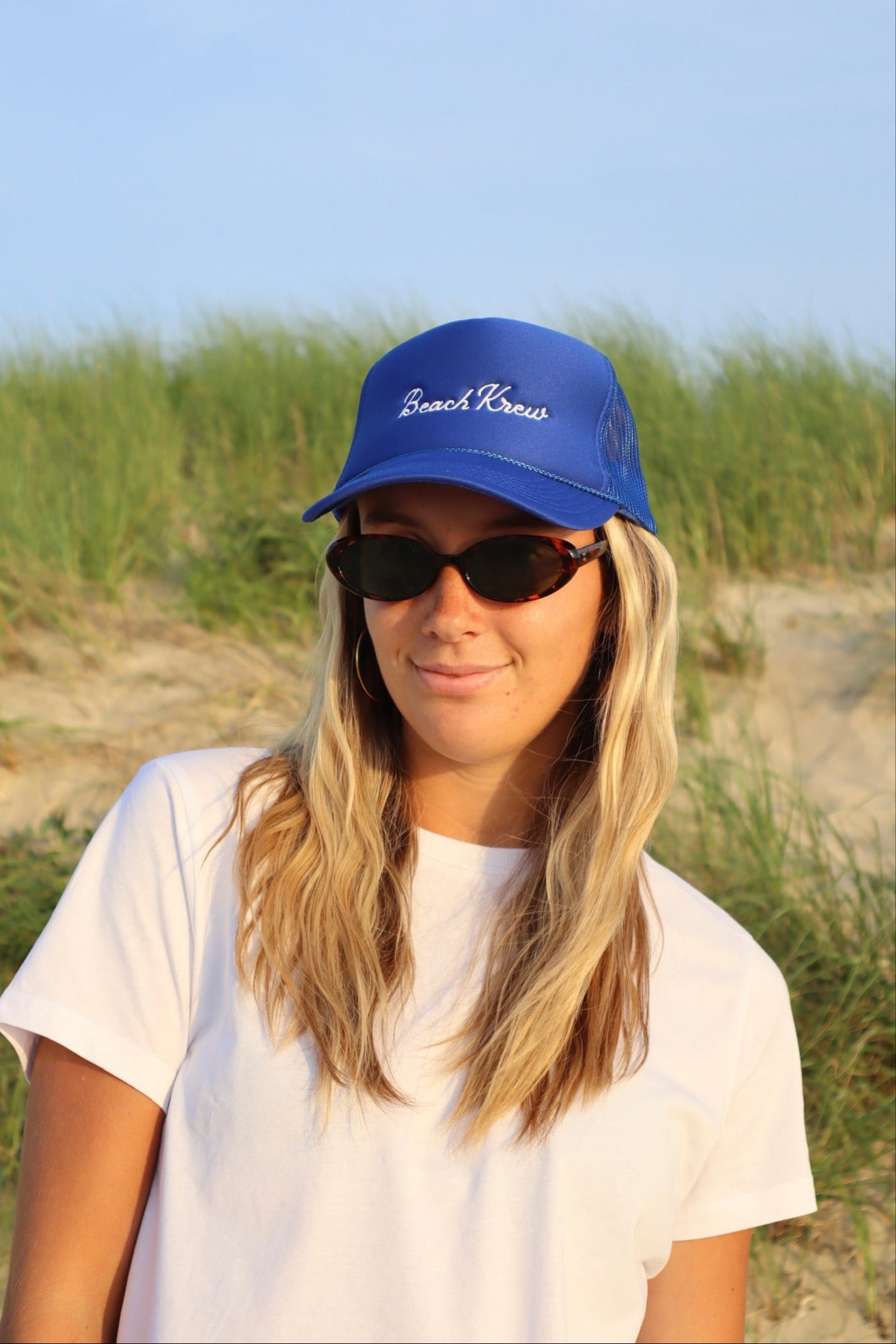 BEACHKREW SCRIPT TRUCKET HAT - ROYAL BLUE