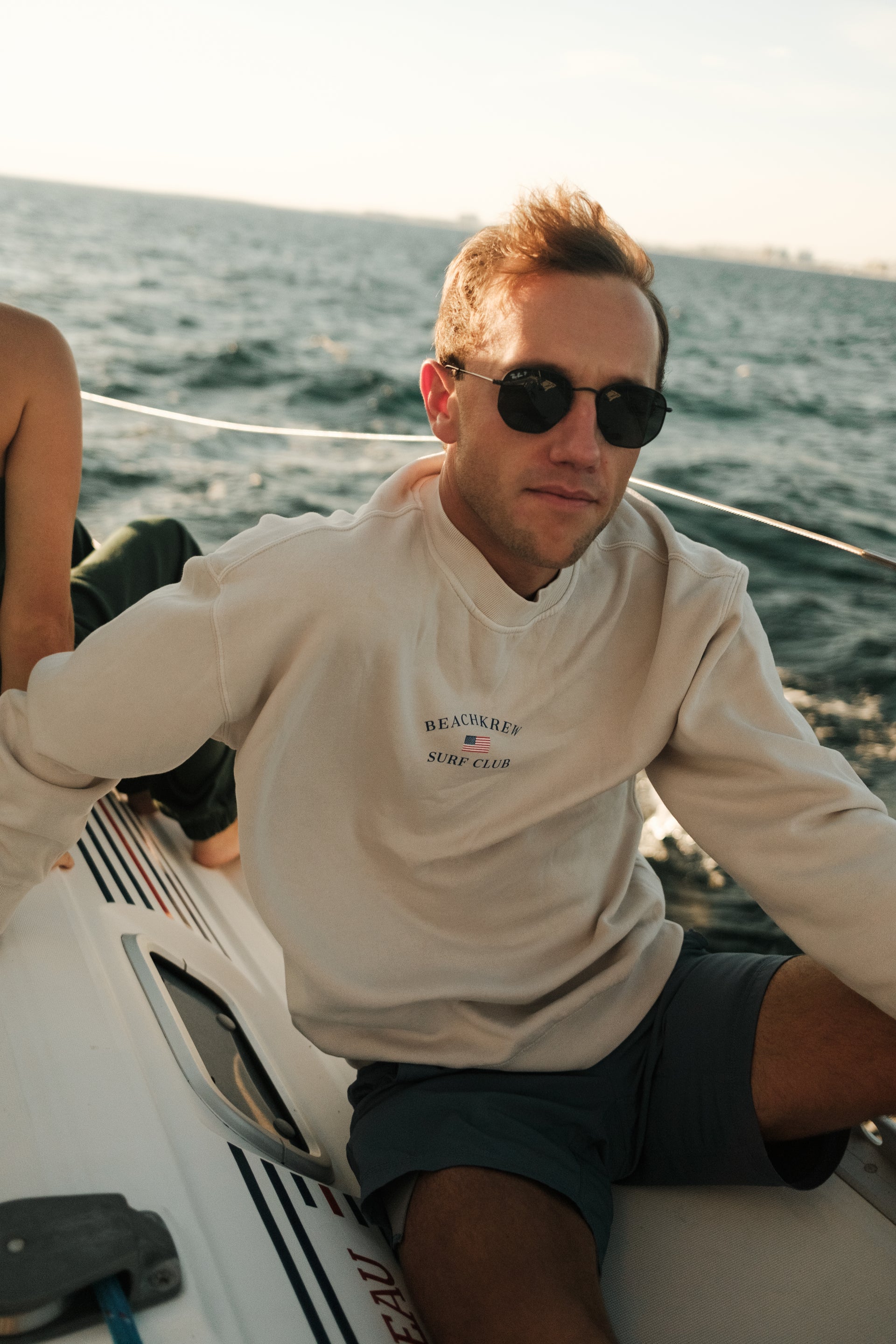 SURF CLUB CREWNECK - SAND