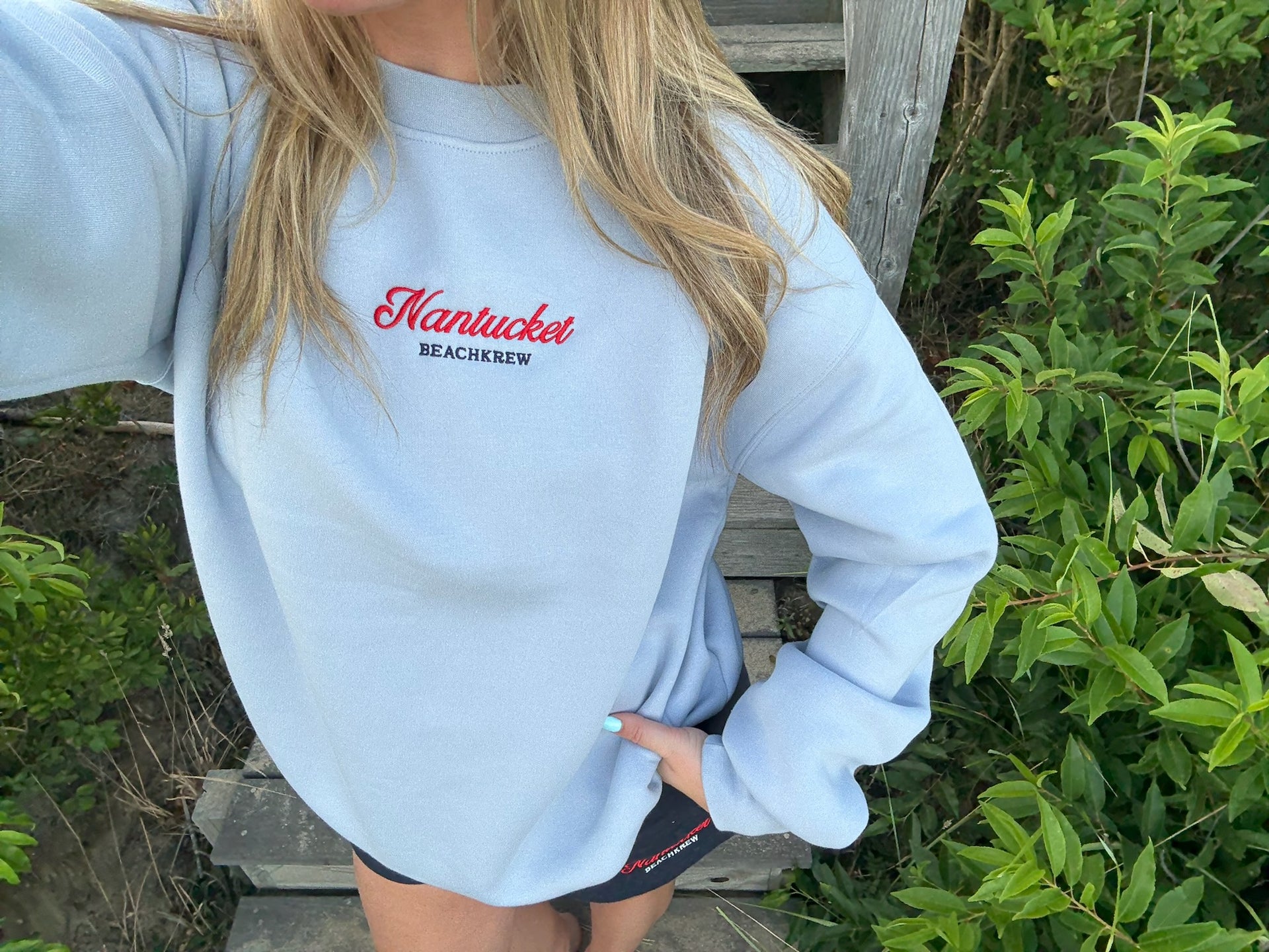 NANTUCKET CREWNECK - ICE BLUE