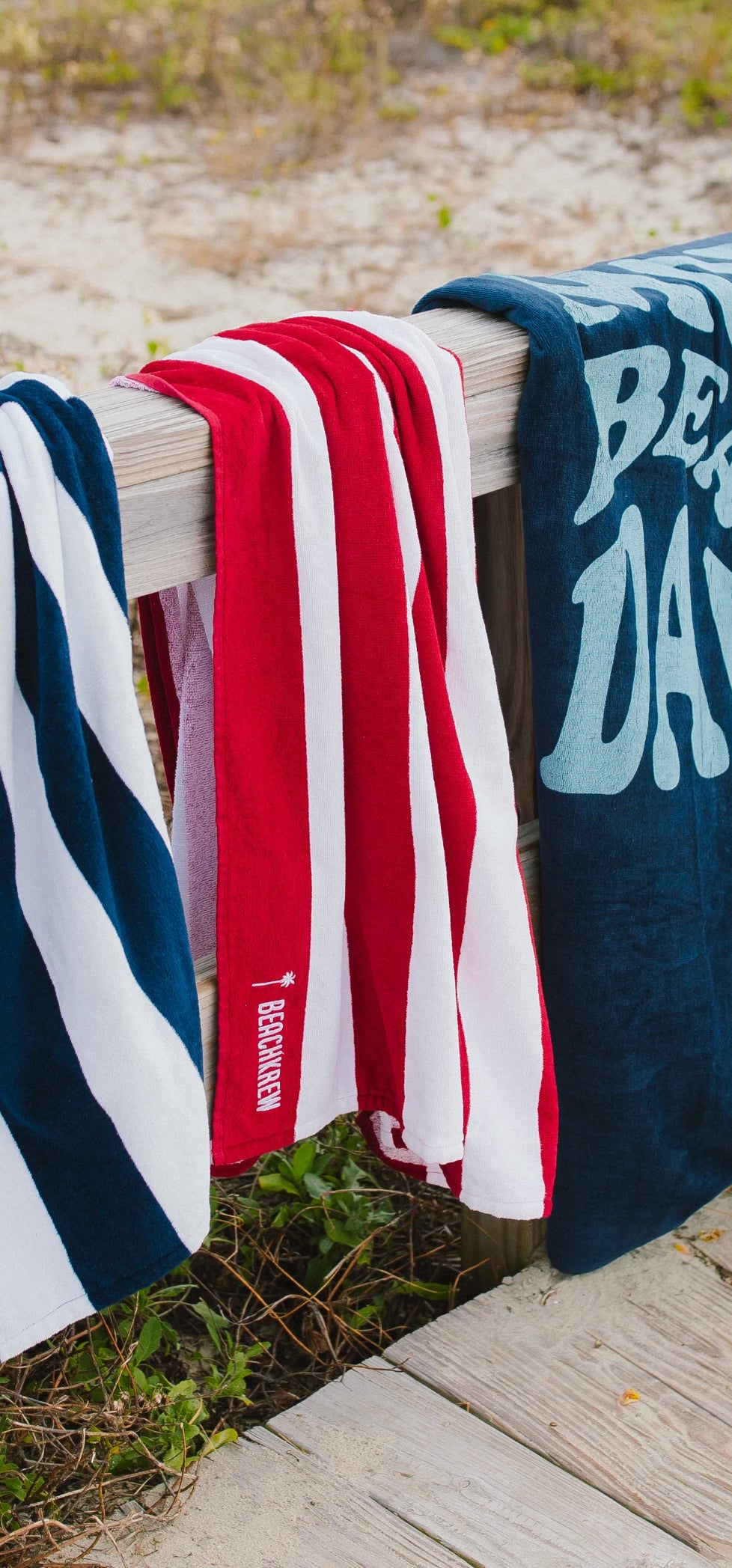 BEACHKREW BEACH TOWEL - RED STRIPED