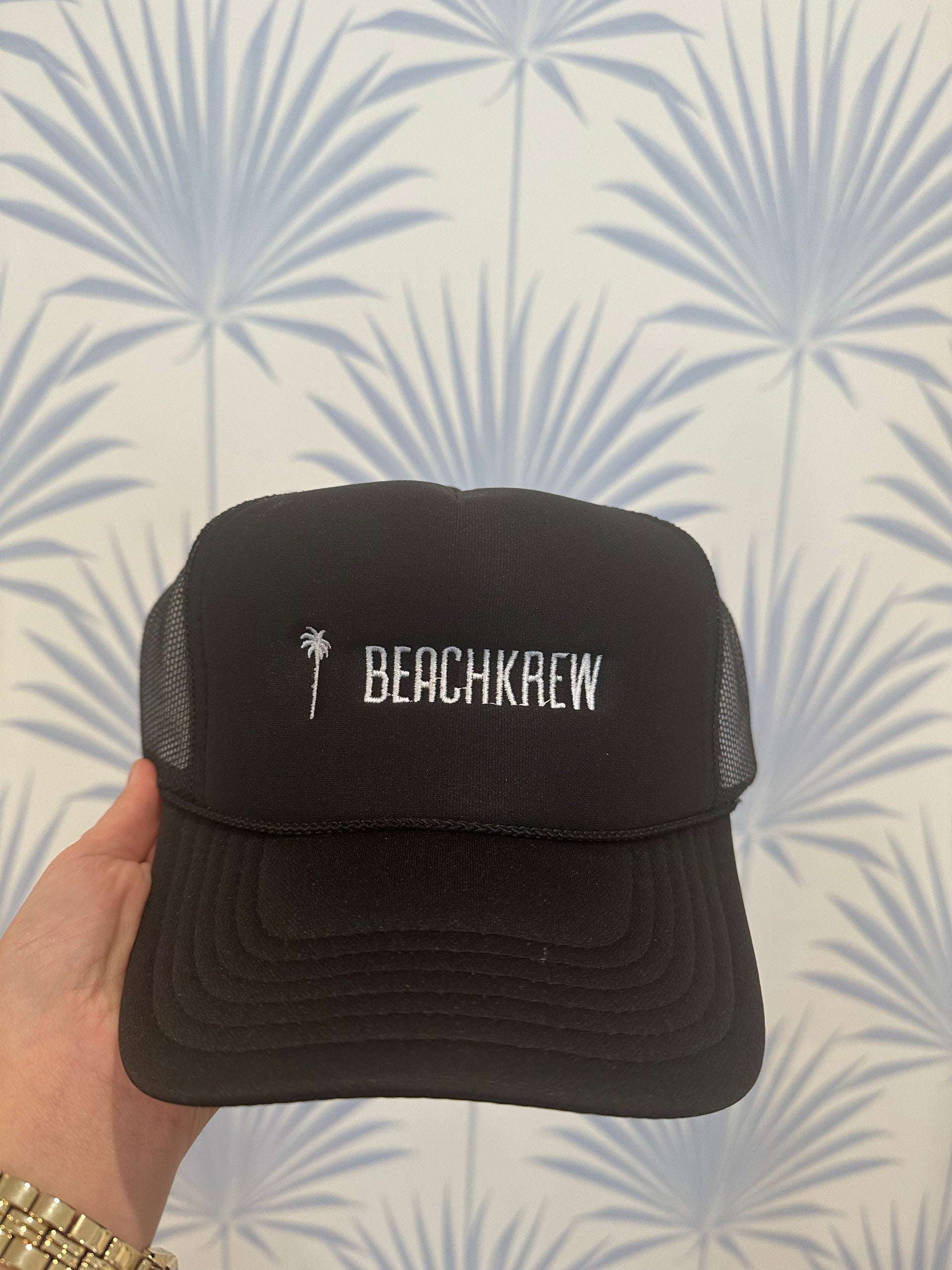 BEACHKREW LOGO TRUCKER HAT - BLACK