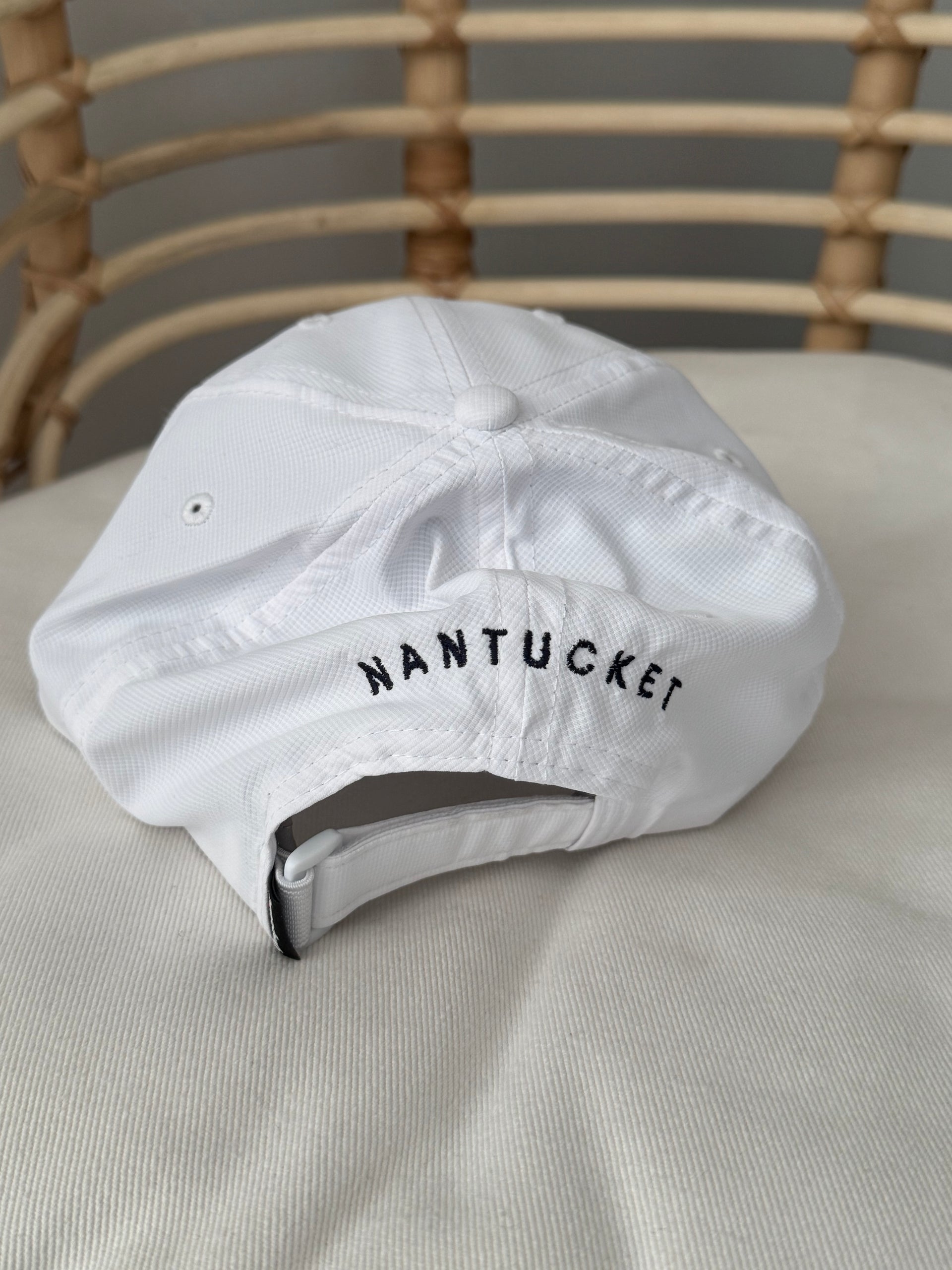 NANTUCKET ISLAND PATCH BREEZE HAT - WHITE