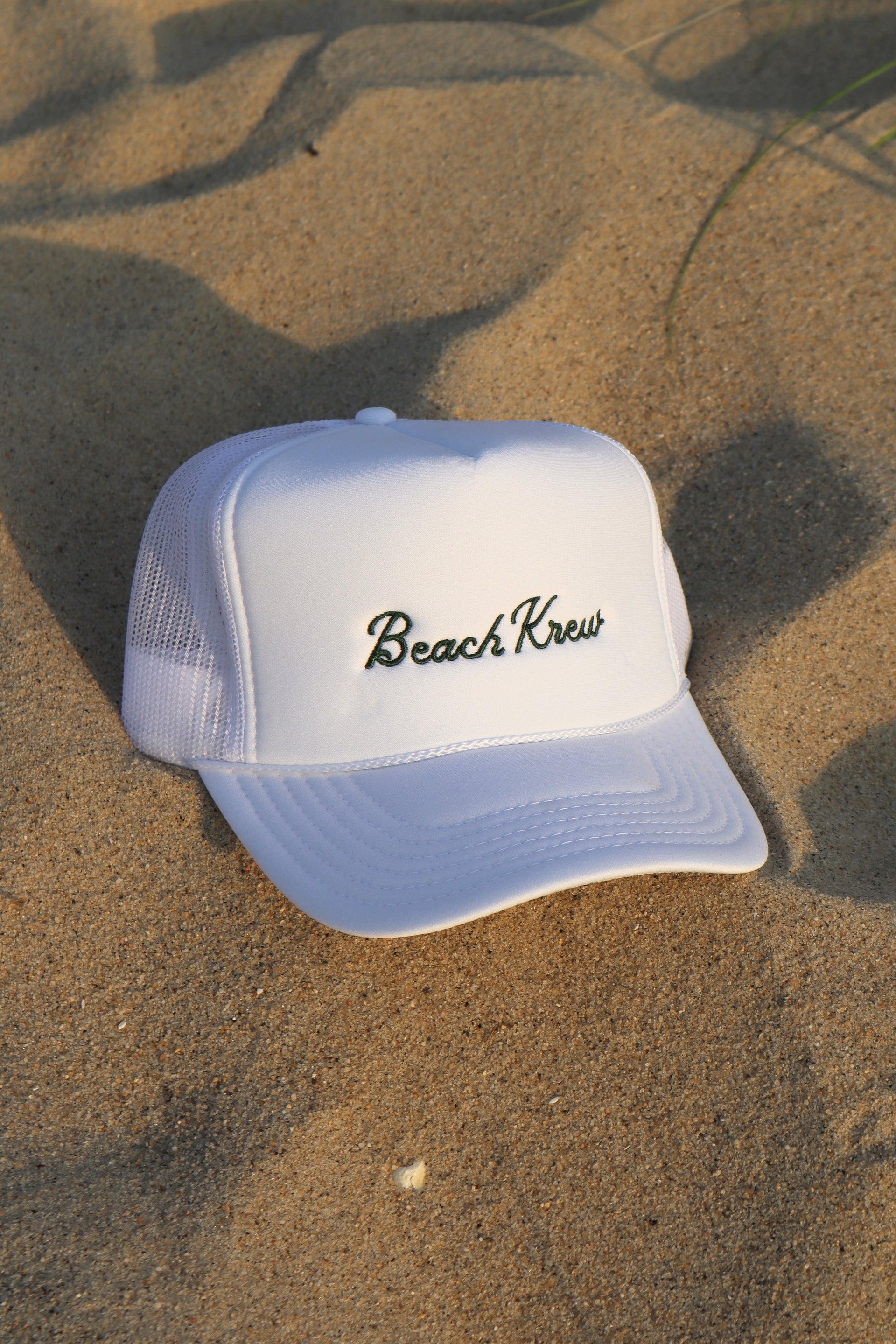 BEACHKREW SCRIPT TRUCKER HAT - WHITE