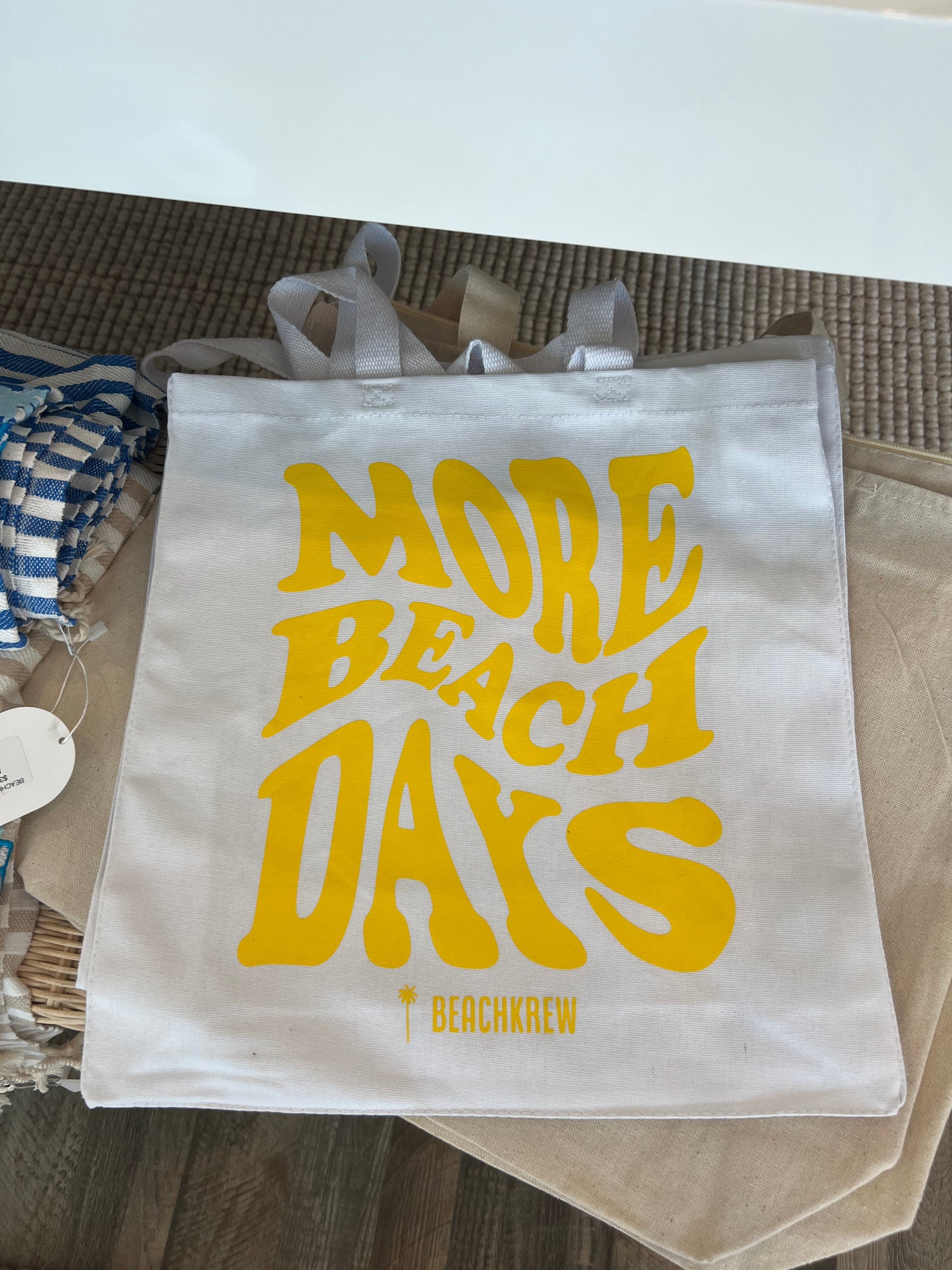 MORE BEACH DAYS TOTE BAG - WHITE (14L)